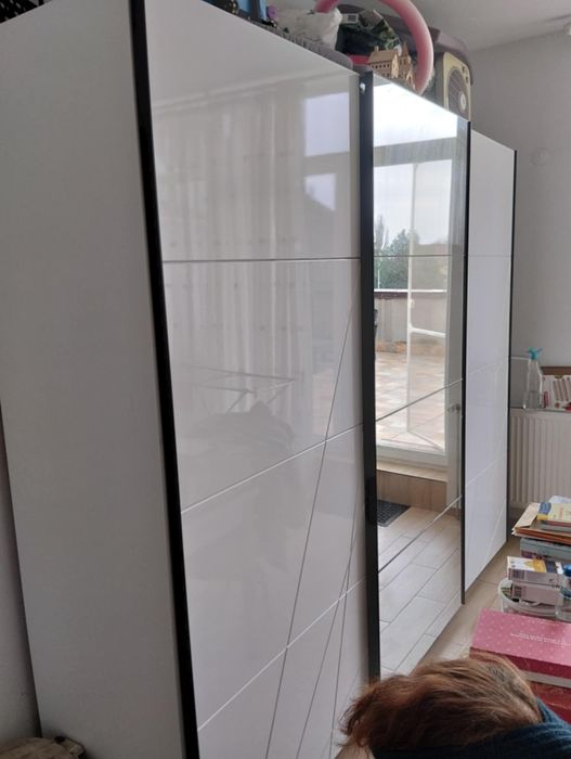 Dulapuri si comoda dormitor