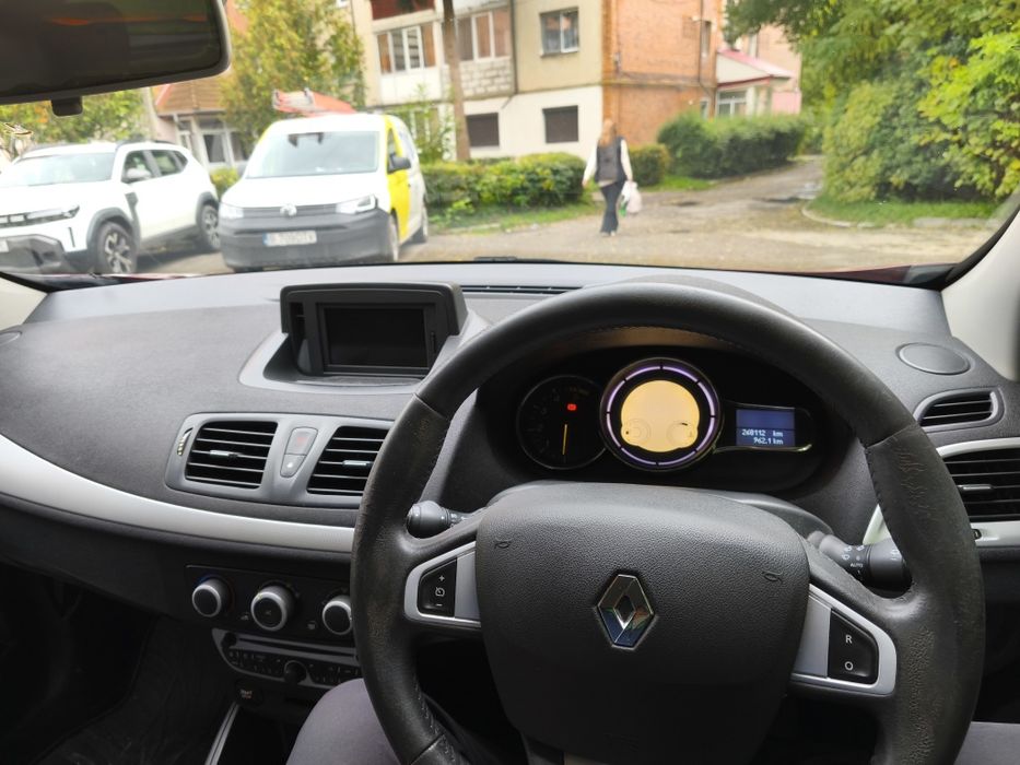 Vand Renault Megane 3 Hatchback 2011 1.5 DCI