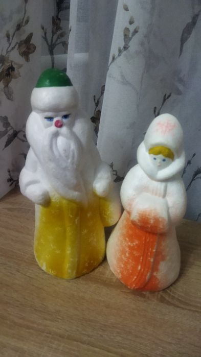 Новогодние дед мороз и снегурочка