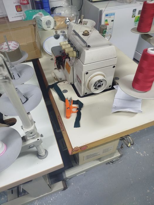 Mașina cusut liniara/surfilat/wiubardek/boiler aburi cu doua posturi