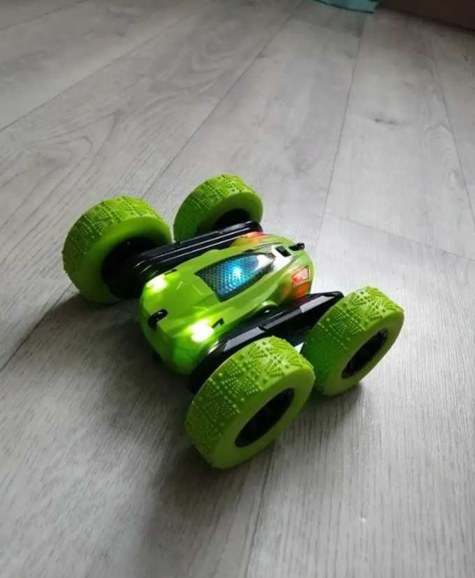 Каскадьорска скоростна кола с дистанционно управление, играчка за деца