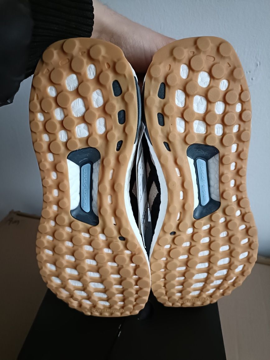 Adidas Ultraboost номер 37 1/3