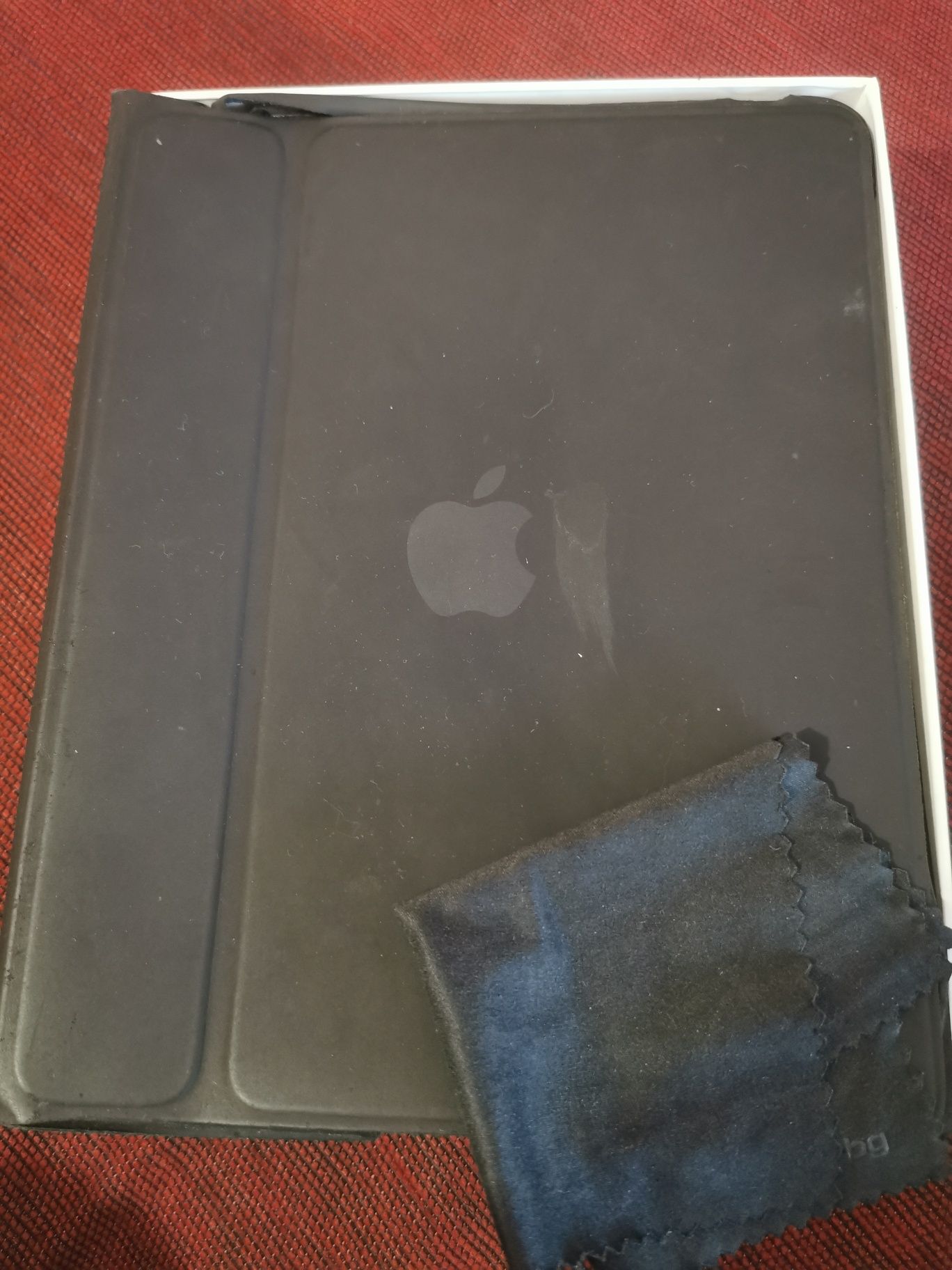 Apple IPad 3G + Wi-Fi