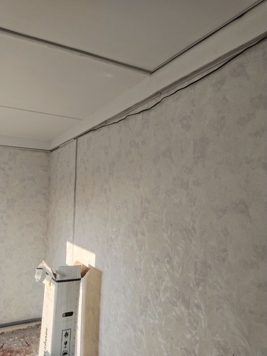 Своя. Продам 2 комнатную. Янгиюль. Ремонт ( ВСЁ НОВОЕ)