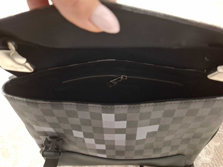 Чанта Louis Vuitton