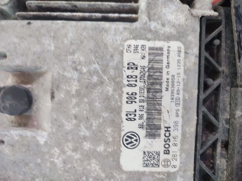 Calculator motor 03l906018bp 2.0 tdi CFH Volkswagen VW Caddy 3 [2004