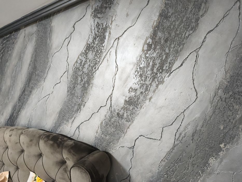 Finisaje interioare si exterioare .piatră spartă făcut profesional