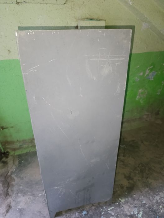 Сейф металлический