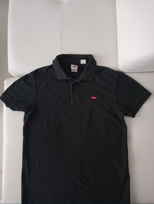 Vând tricou polo Levis,in stare perfectă, produs original.,mărimea L.
