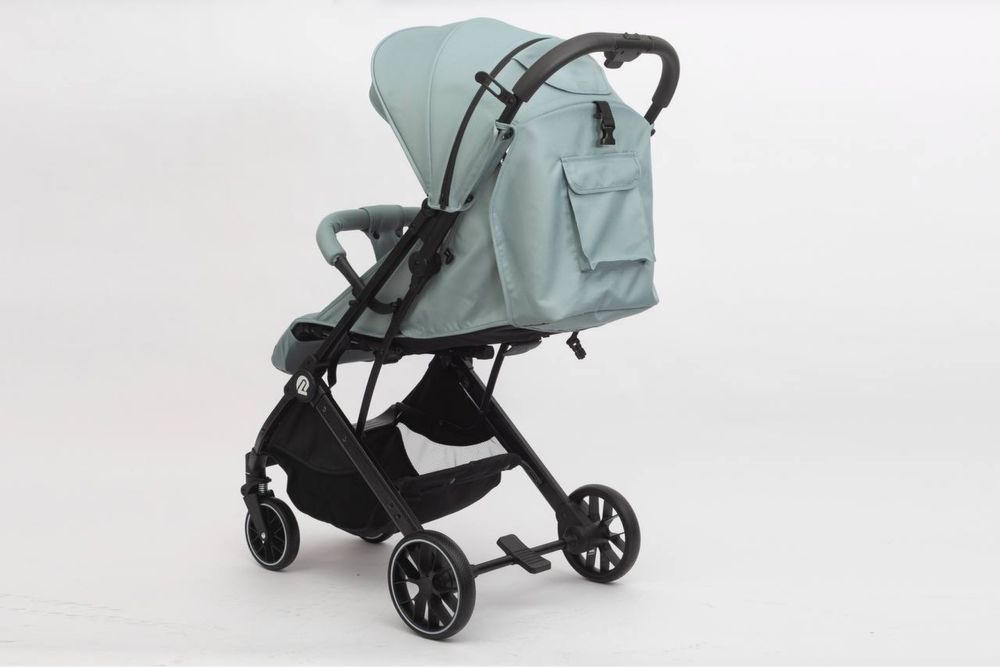 Новая детская коляска