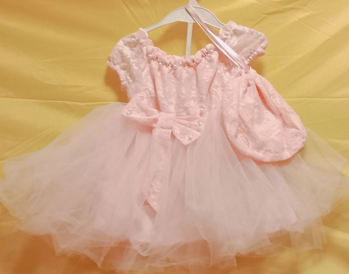 Платье на праздник для девочки от 1.6-3 лет