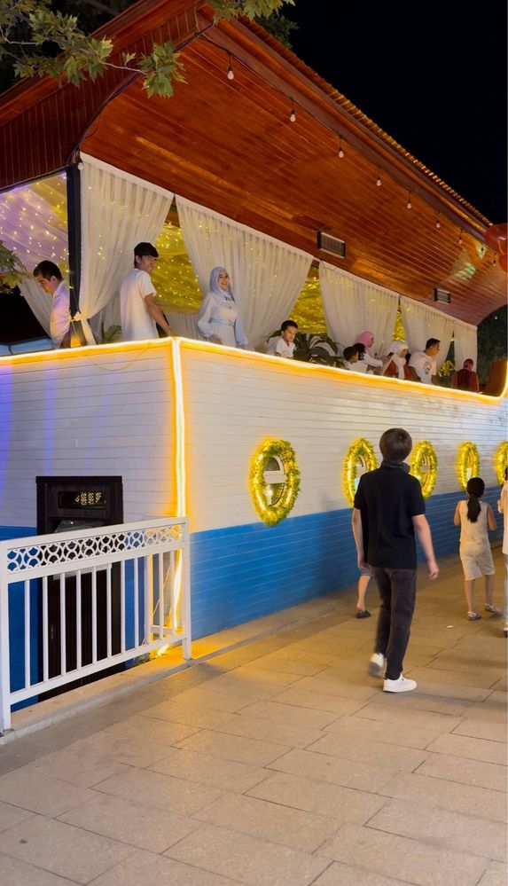 Kafe tayyor biznes sotiladi