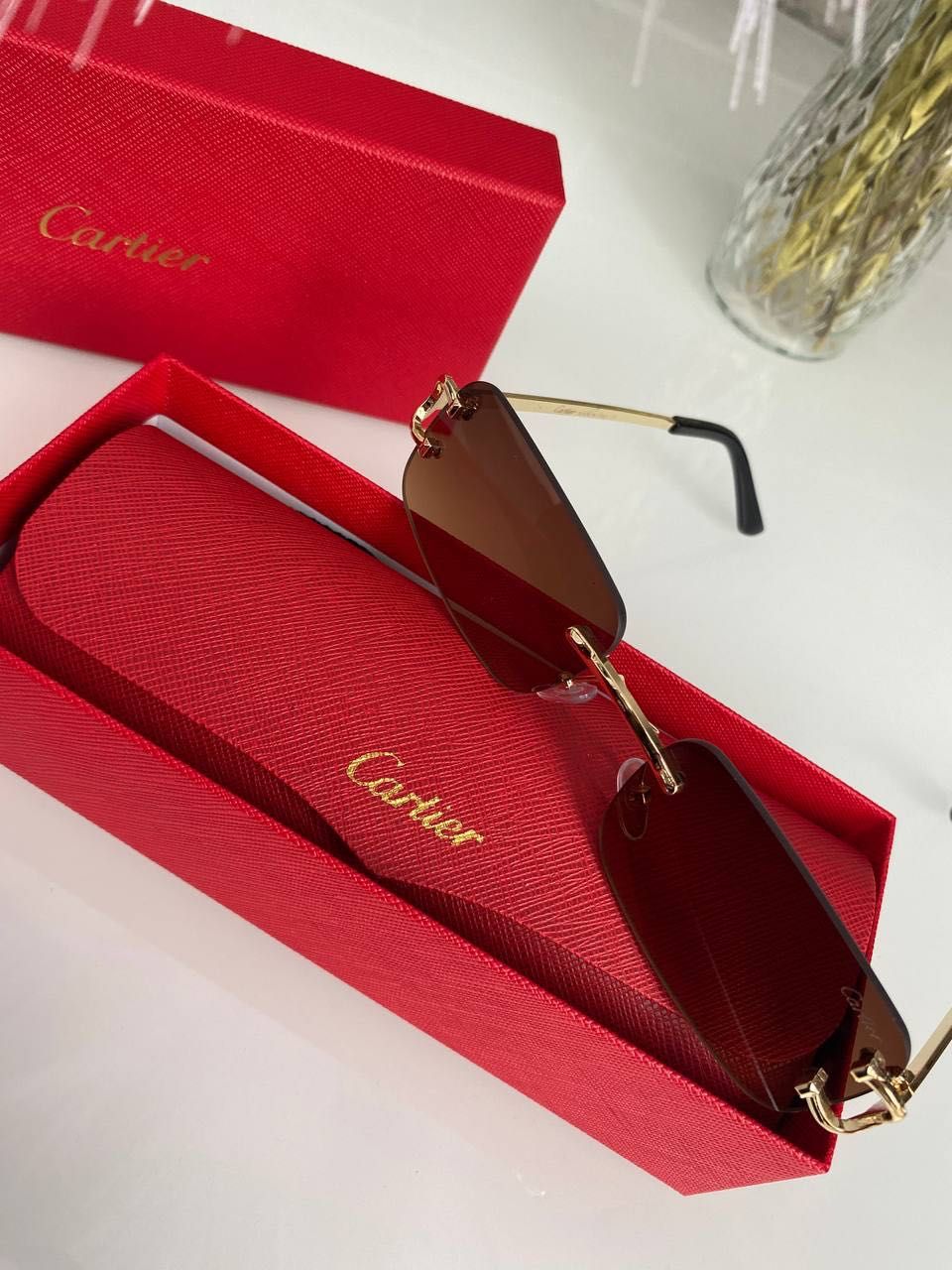 Продавам нови очила Cartier