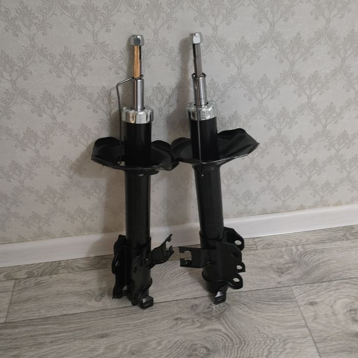 Продам задние стойки от Ниссан примера п10