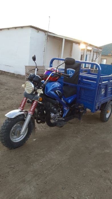 Продаётся трицикл. Самосвал