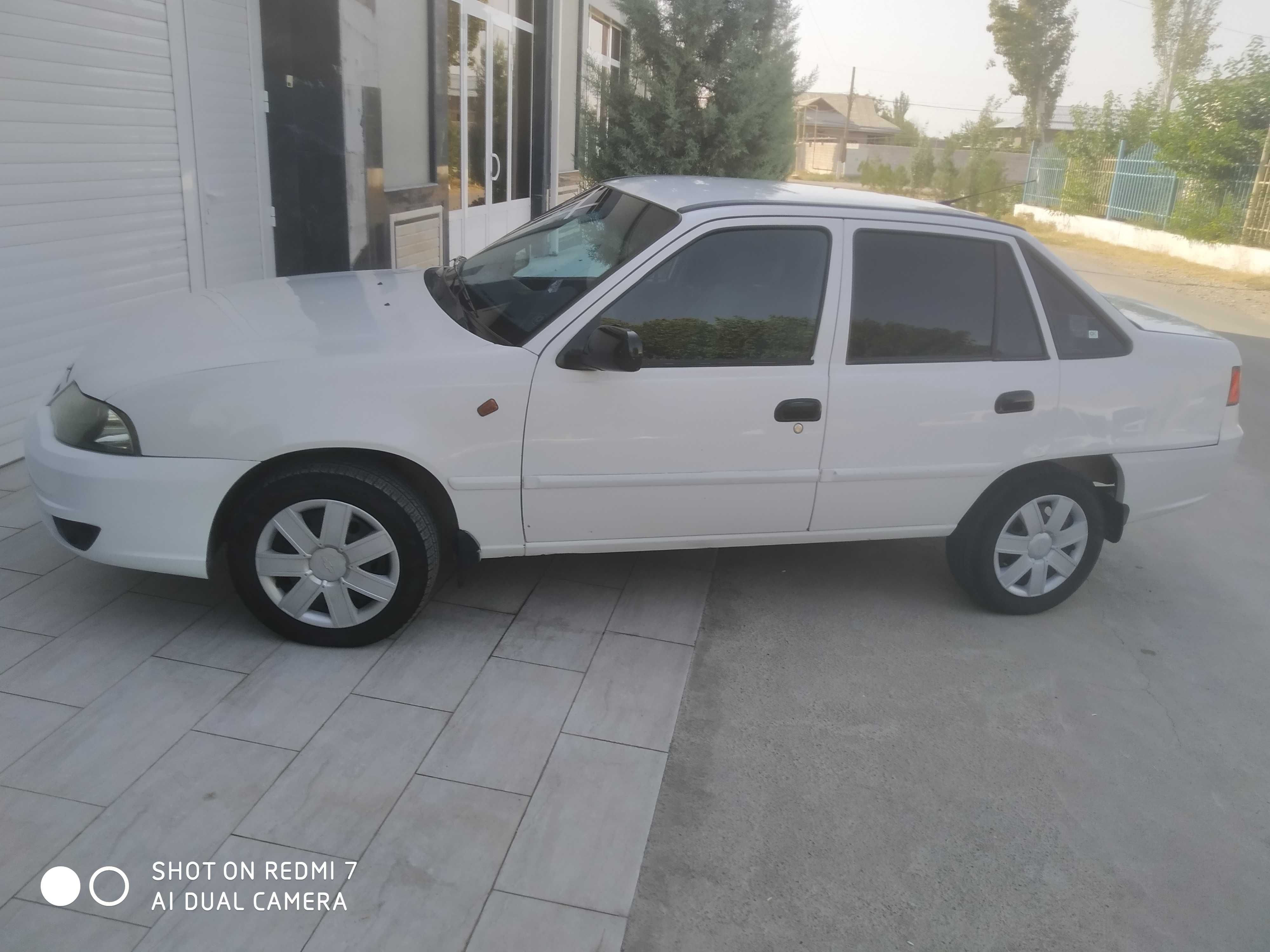 Nexia 2 Dons 1.6 sotiladi