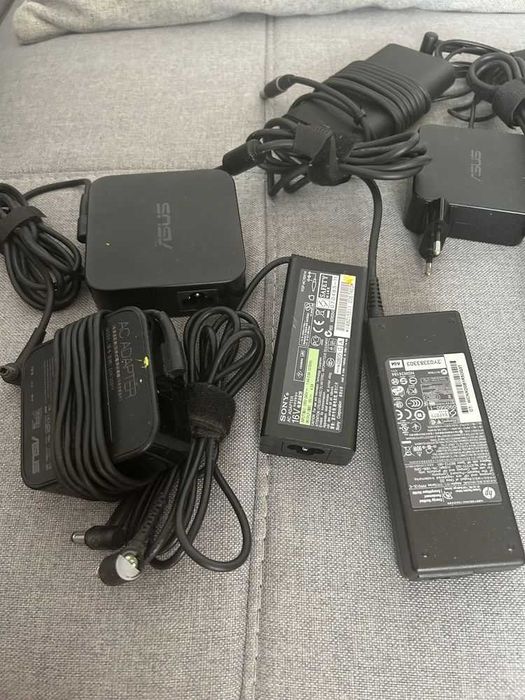 Incarcatoare, adaptoare originale pt laptop tv etc.NU TRIMIT.Lasati nr