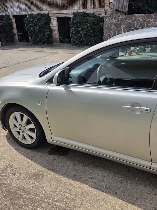 Toyota avensis 2005 358.298km