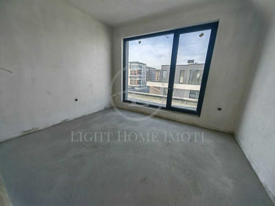 Продава се Тристаен апартамент в Пловдив, Христо Смирненски - 112 кв.м за 1250 €/кв.м - Снимка #2