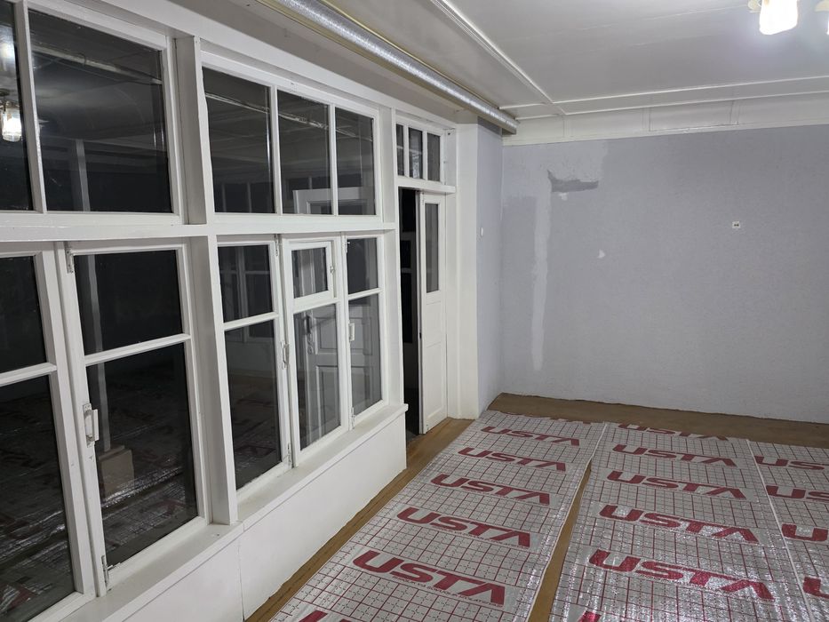 Яккасарой,Ракатда аренда бор. Одам бемалол яшаса болади ва условия бор