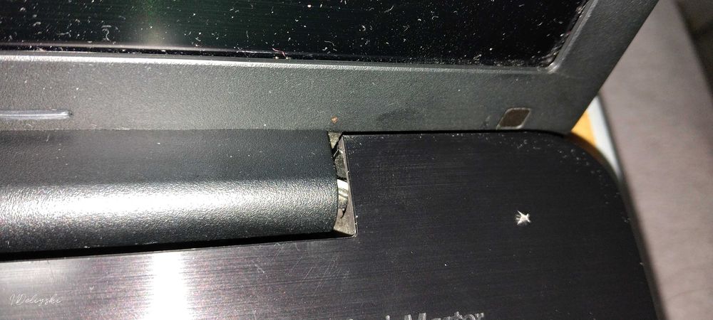 За части: Лаптоп 17.3" Asus K765U