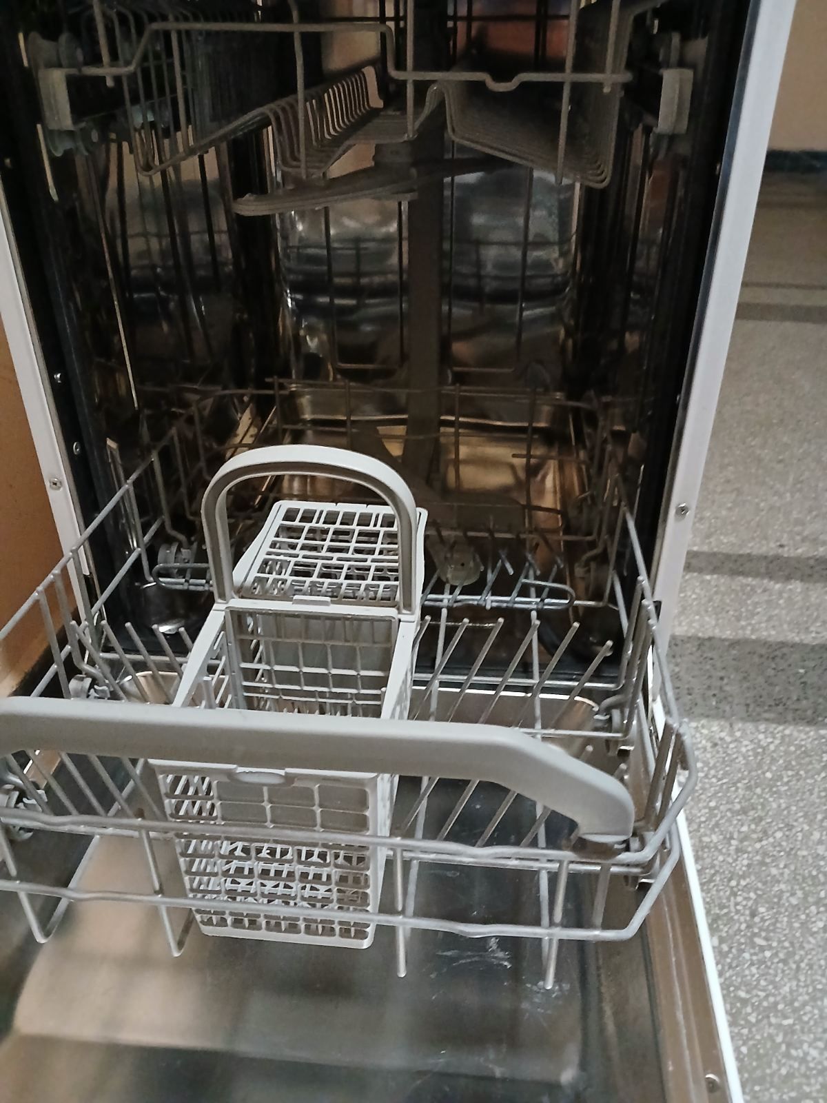 Съдомиялна за части Hotpoint Ariston