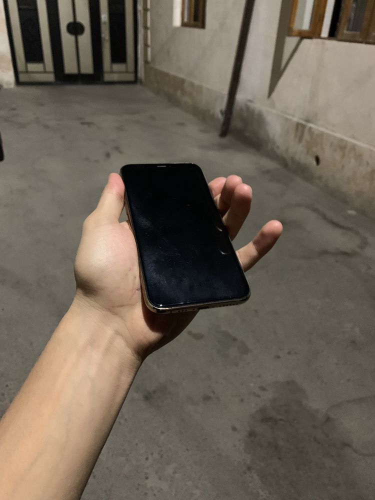 Iphone 11 pro gold