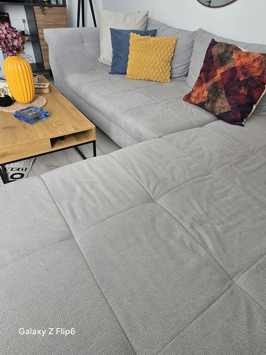 Продавам голям много запазен диван цвят сив