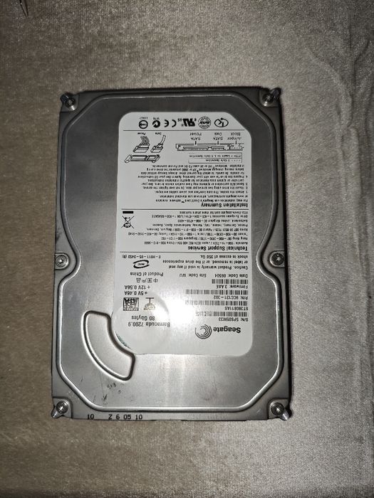 Материнская плата (GIGABYTE GA-945GCM-S30L) с другими деталями