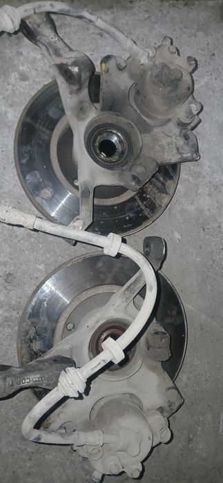 Поворотные кулаки гольф 3