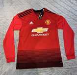Bluza de fotbal cu Manchester United !