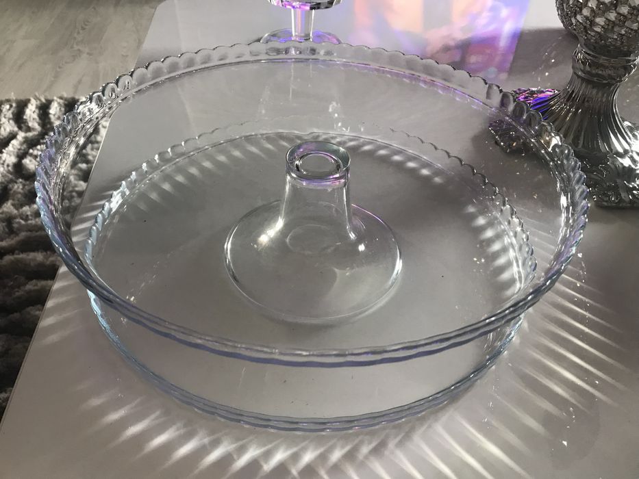 Стъклена купа и чаши ,Поставка за торта и сладки ,поставка за ядки