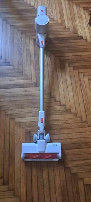 Aspirator G20 Lite, vertical cu led, mai are un an garanție de la Emag