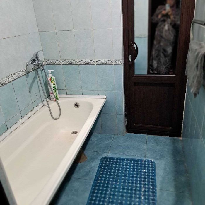 Ижарага 2 хонали уй берилади. Оилага ва камида 1 йил туриши керак