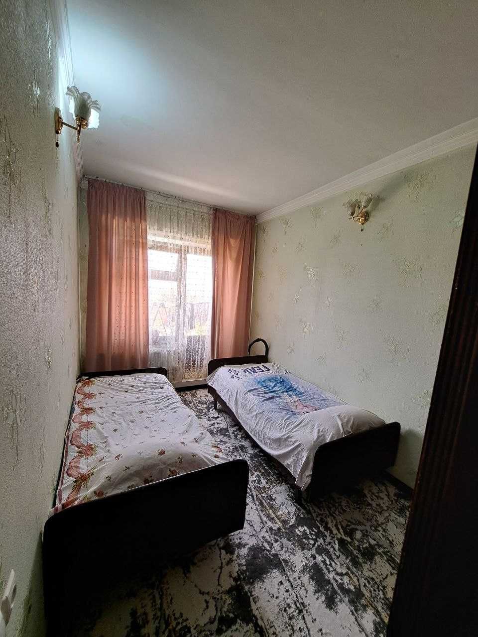 3х комнатная квартира в кирпичном доме, 77-серия, Аэропорт