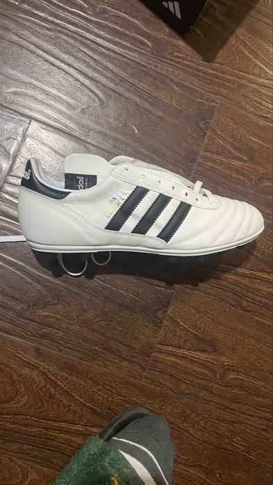 Crampoane Adidas Din piele naturala 44