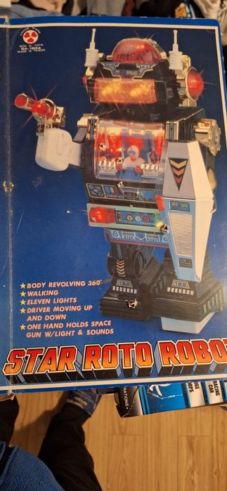 Vand robot jucarie rar an 1985