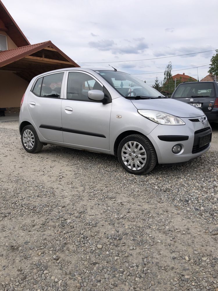 HYUNDAI . I 10 . Diesel  , 136000km