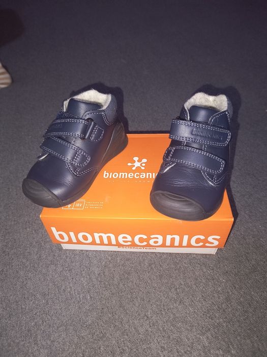 Vând ghete ortopedice