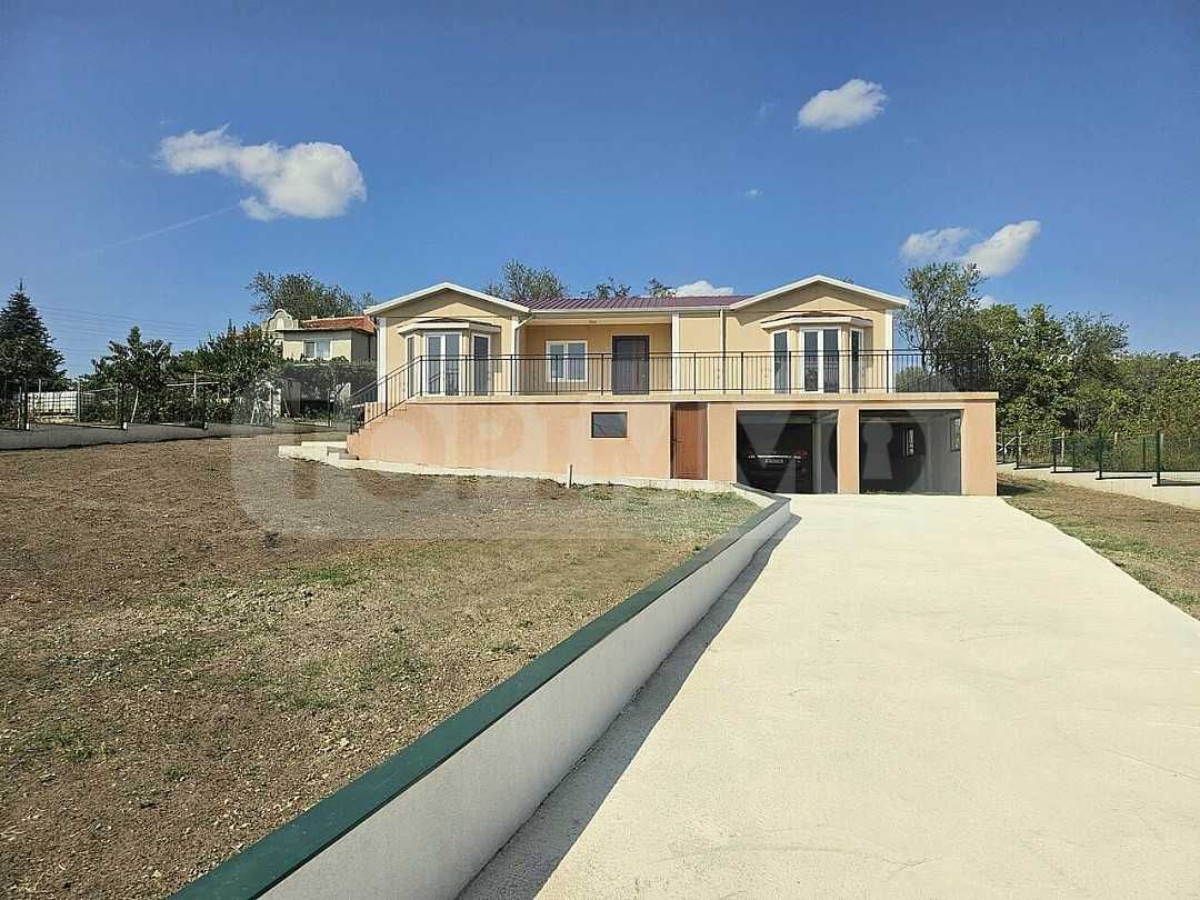 Продава се Къща в с. Чайка, Област Варна - 180 кв.м за 598 €/кв.м - Снимка #1
