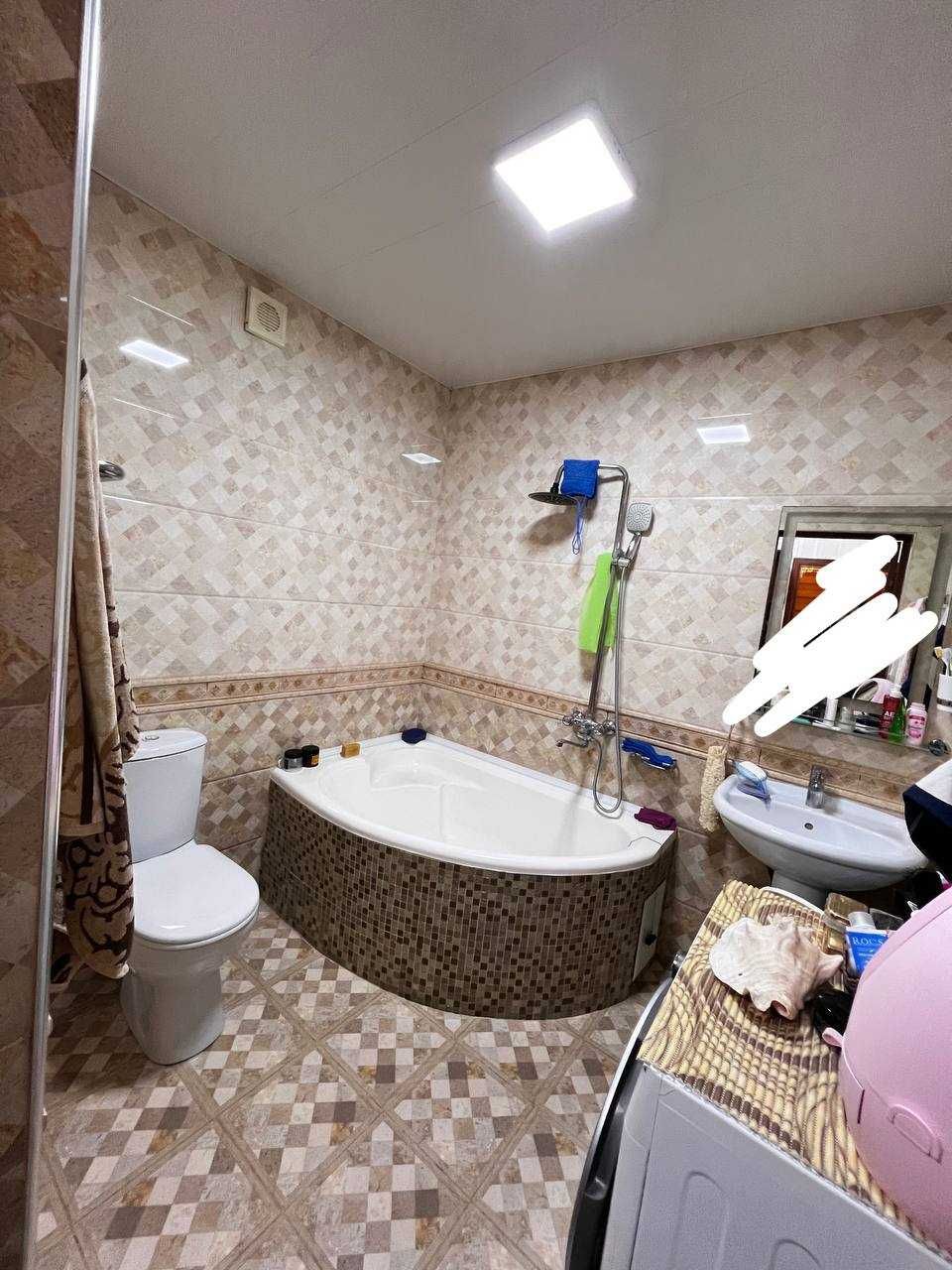 3 комн квартира. Меб, техника.  БУЗ-2