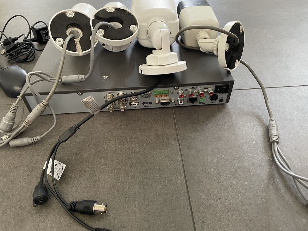Kit Dvr si camere video Hikvision