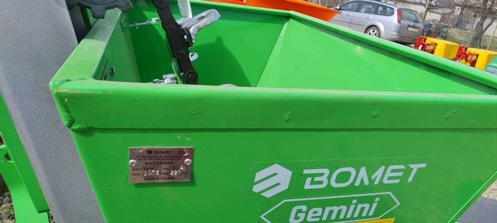 Utilaj nou polonez de semanat plantat recoltat cartofi nou Agramix