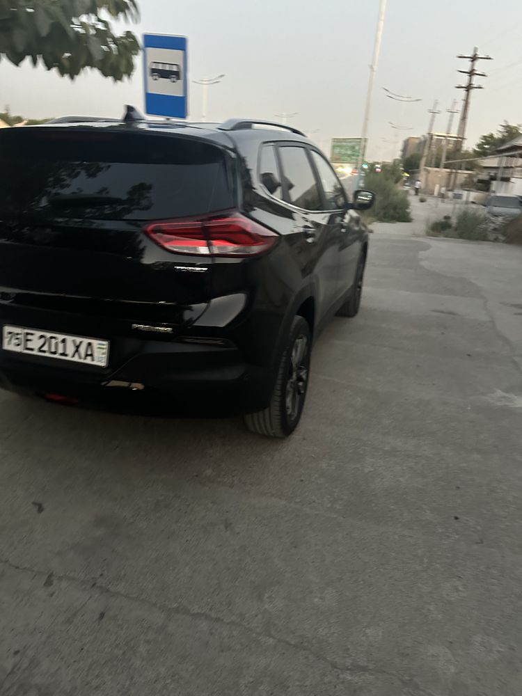 Treker 2024 yil premer prapan gaz yangi oʻrnatilgan