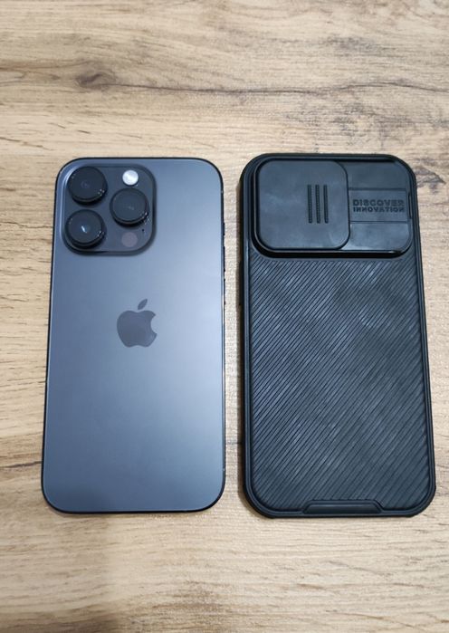 Супер Чехол на iPhone 14 Pro, почти новый