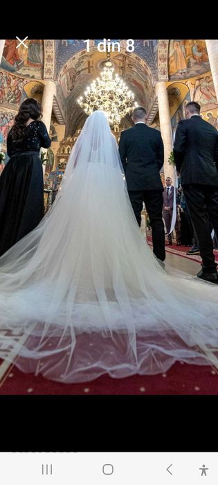 Rochie de mireasa superba