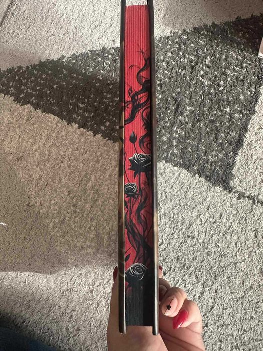 Книги от Колекция „Короните на Наяксия“