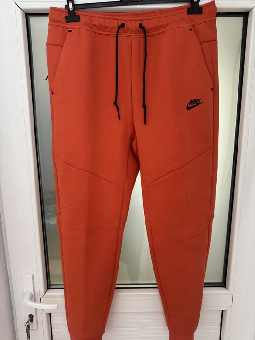 Pantaloni nike tech marimea L