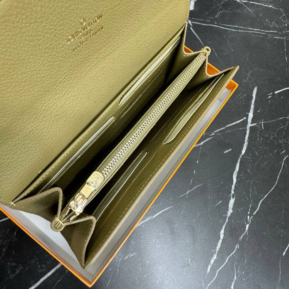 Portofel Louis Vuitton - poze reale 100% -calitate superioara !