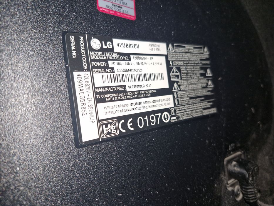 LG SMART TV  105cm